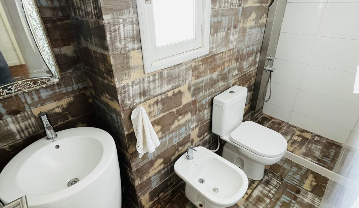BAÑO 2 - copia