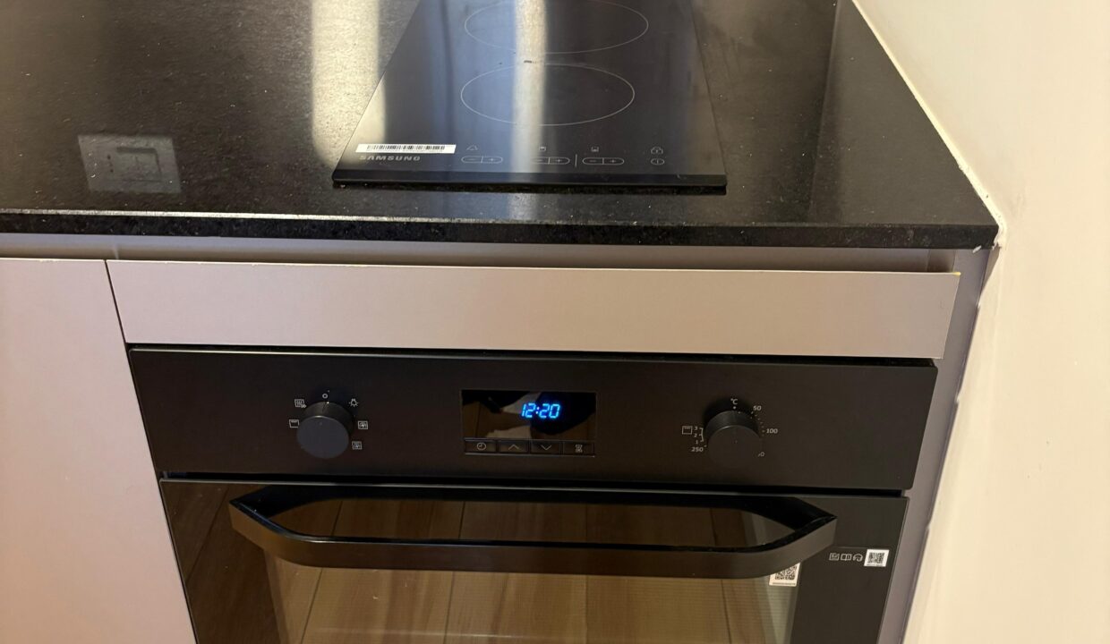 62f5f85b-2bfa-41d4-b4ae-607552d22a99