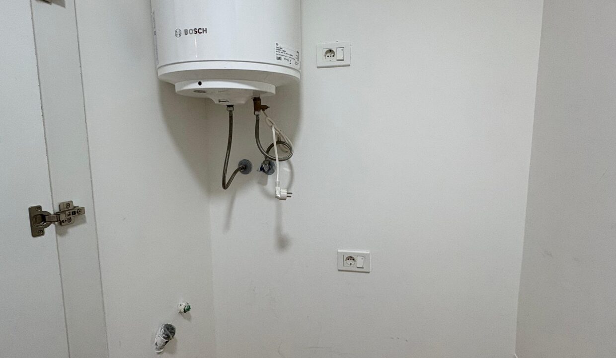 b1b40649-a30a-4862-9610-ceba96fd5eb8