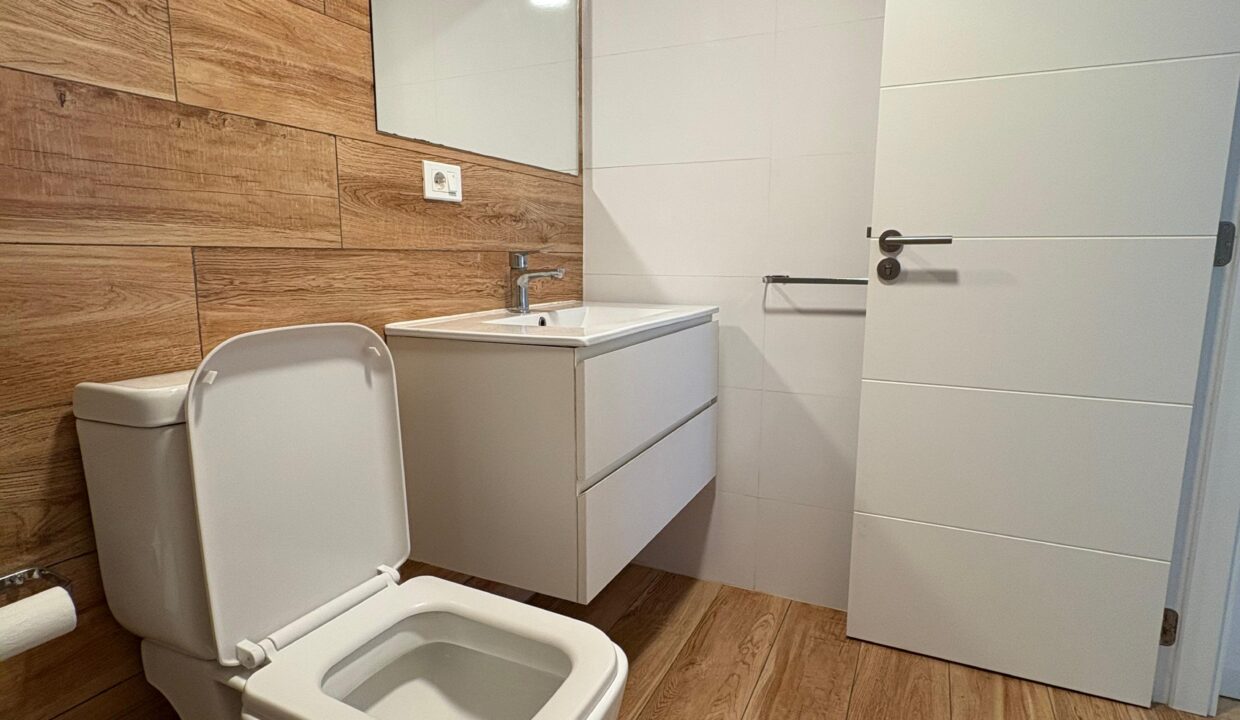 fab1645c-3afa-43f8-a2a7-10aefe82166c