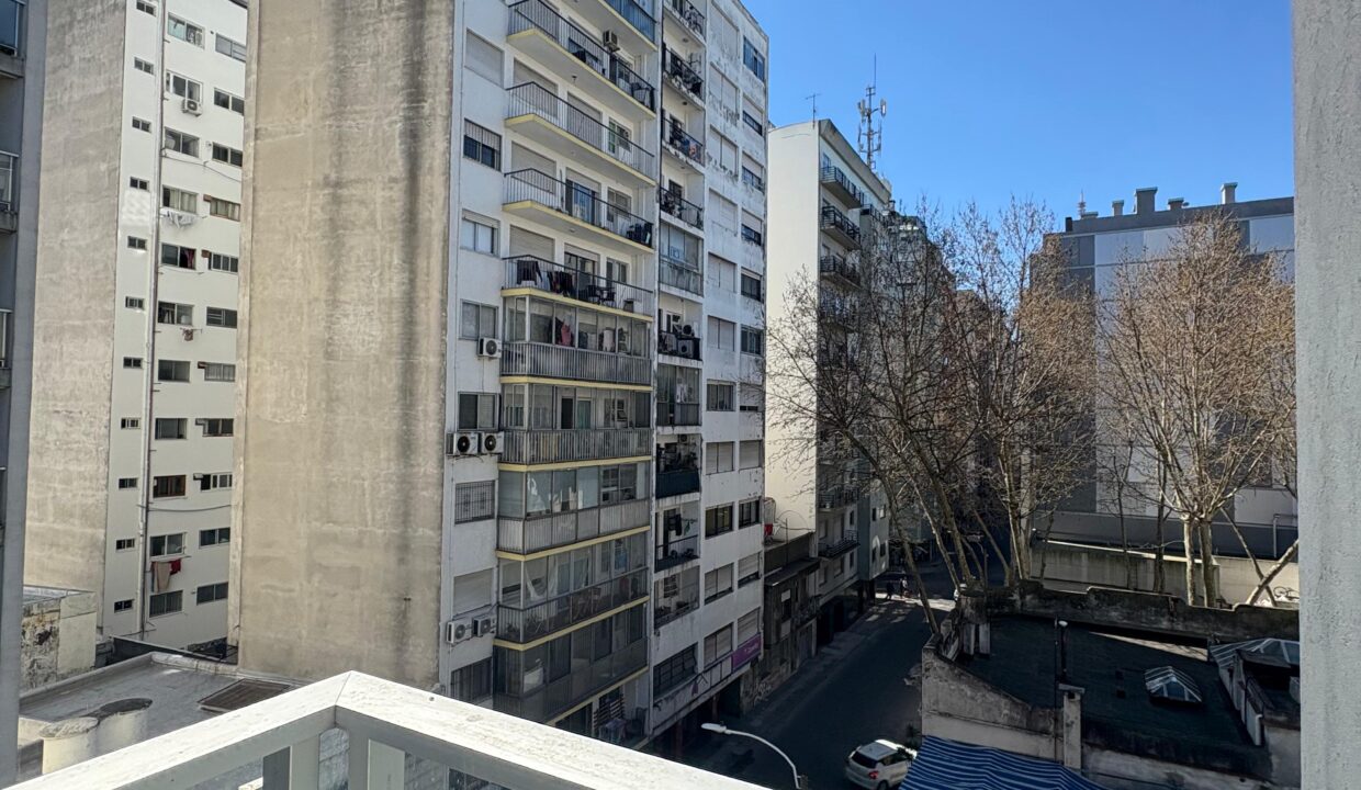 8f4218f7-9c41-4e2f-84e2-adc87f2eb183